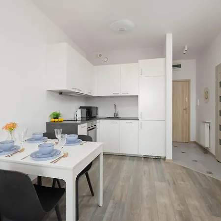 Modern With Parking And Balcony By Renters Apartamento *