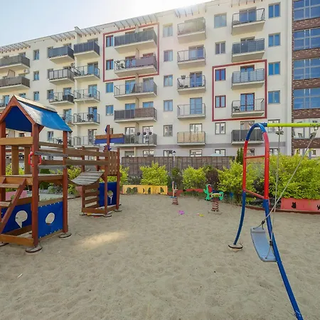 Modern With Parking And Balcony By Renters Apartamento