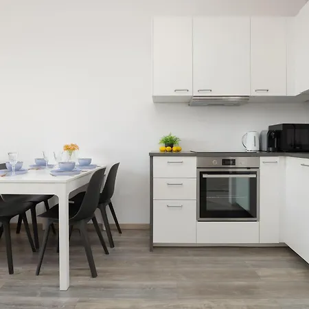 Modern With Parking And Balcony By Renters Apartamento *