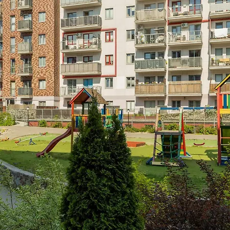 Modern With Parking And Balcony By Renters * Varsóvia
