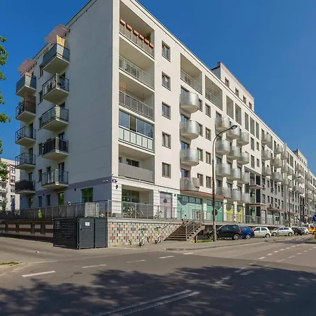 Modern With Parking And Balcony By Renters